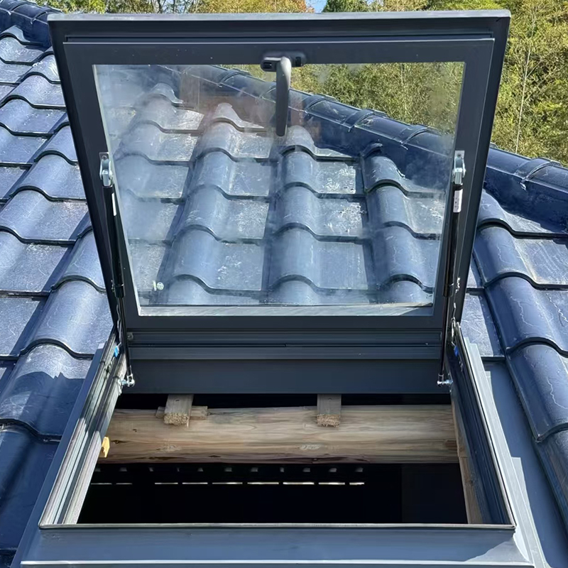 Aluminum Alloy Manual Skylight (High Sealing Performance)